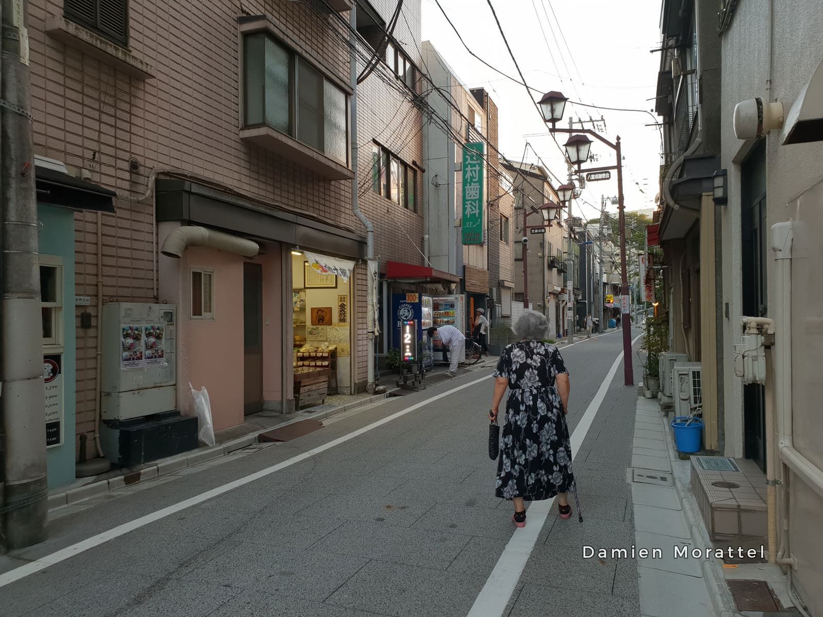 A quiet neighbourhood street